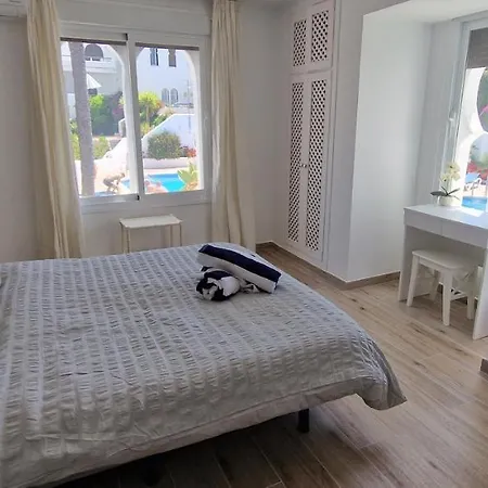 Large 1 Bedroom Close To Puerto Banus Μαρμπέλλα