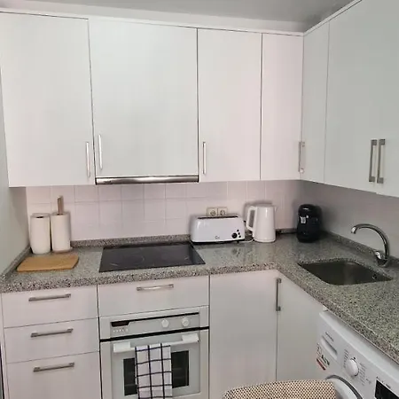 Apartment Large 1 Bedroom Close To Puerto Banus