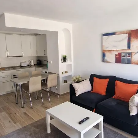 Large 1 Bedroom Close To Puerto Banus *