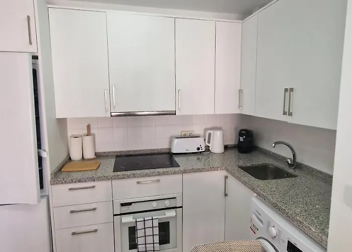 Apartament Large 1 Bedroom Close To Puerto Banus