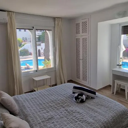 Large 1 Bedroom Close To Puerto Banus Lejlighed *